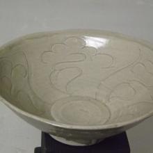 Yue celadon bowl